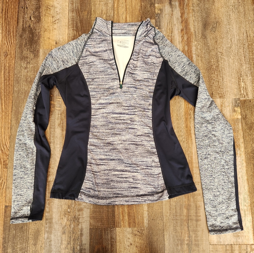 Tek Gear Women's Long Sleeve Athletic Pullover  Size Small